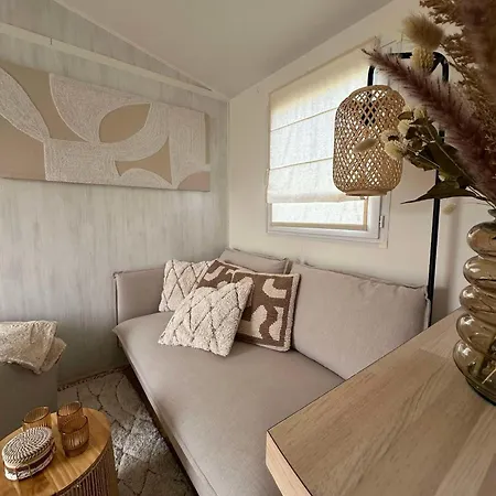 Chalet Seacottage7008